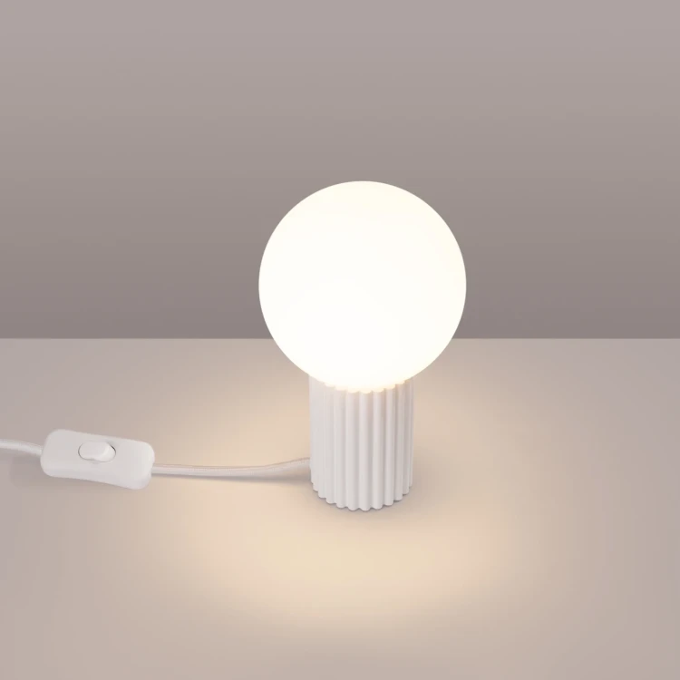 pol_pl_Lampa-biurkowa-HALO-biala-5355_5.webp