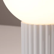 pol_pl_Lampa-biurkowa-HALO-biala-5355_8.webp