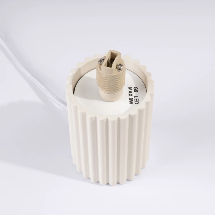 pol_pl_Lampa-biurkowa-HALO-bezowa-5357_10.webp