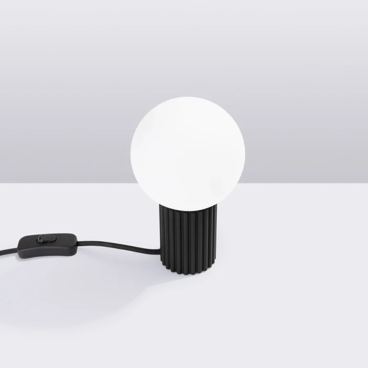 pol_pl_Lampa-biurkowa-HALO-czarna-5356_5.webp