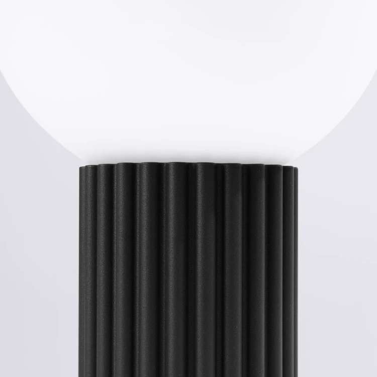 pol_pl_Lampa-biurkowa-HALO-czarna-5356_7.webp